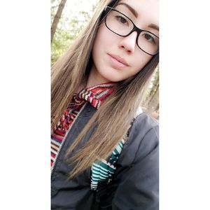 Meet your Posher, Leah